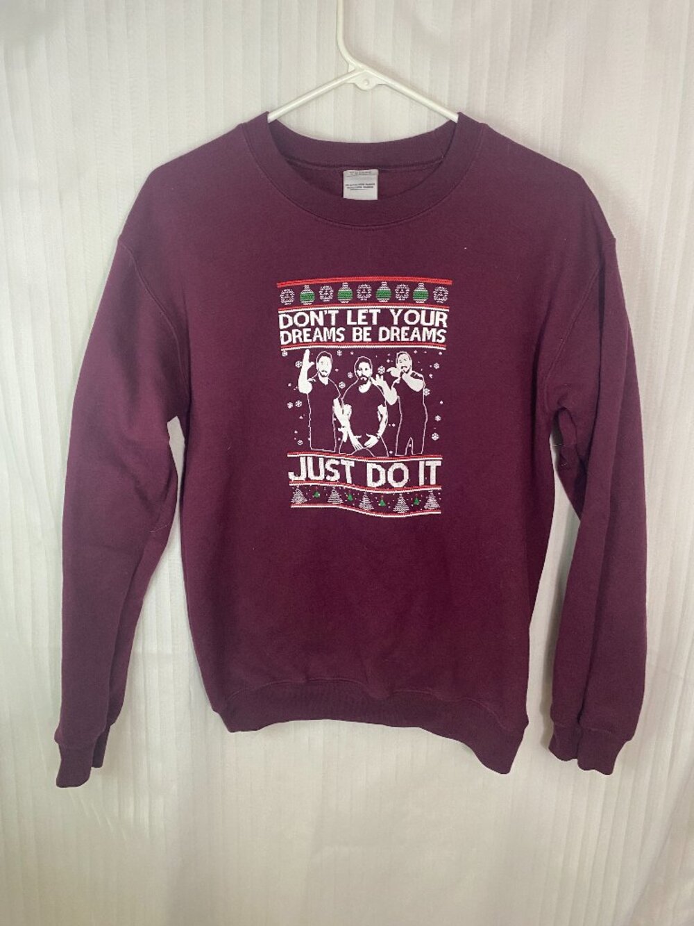 Shia LaBeouf “Don’t Let Your Dreams Be Dreams Just Do It” Christmas Sweatshirt S